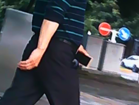 中年polo衫黑西裤皮鞋皮带