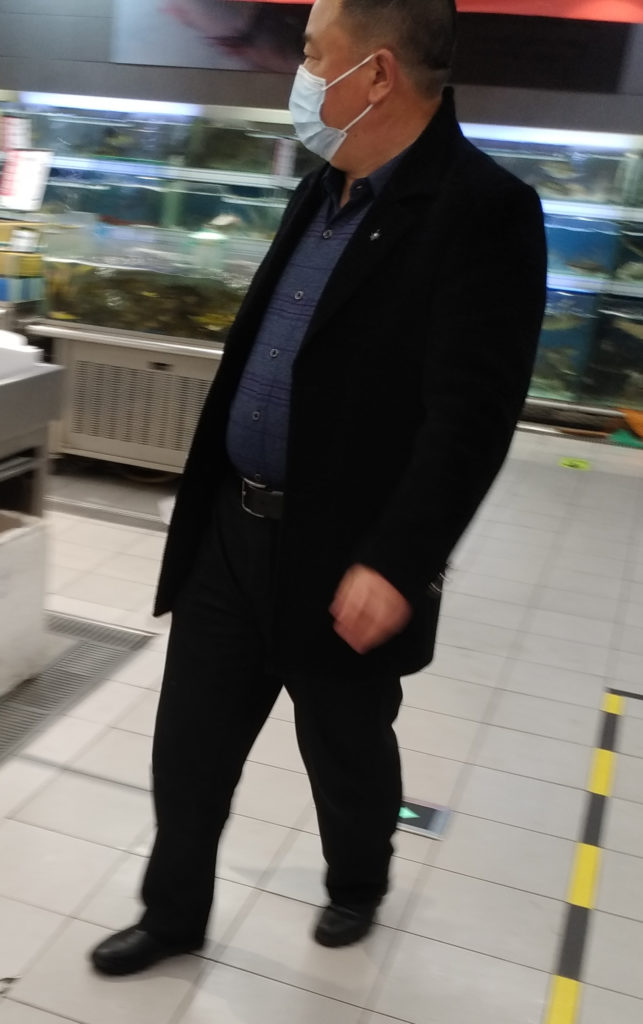 中年皮带皮鞋黑西裤黑西装深蓝衬衫2